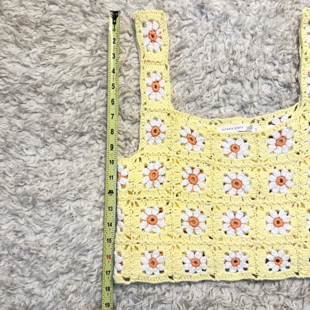 Altar'd State Yellow Daisy‎ Crochet Crop Top Boho Floral Knit Tank Womens Small - Picture 7 of 10